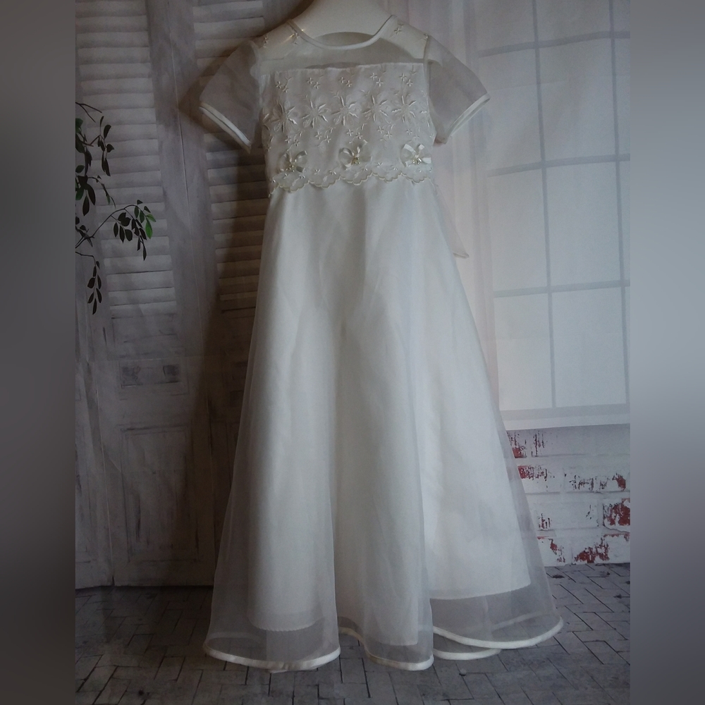 Bonnie Jean white bridal formal flower girl dress size 10